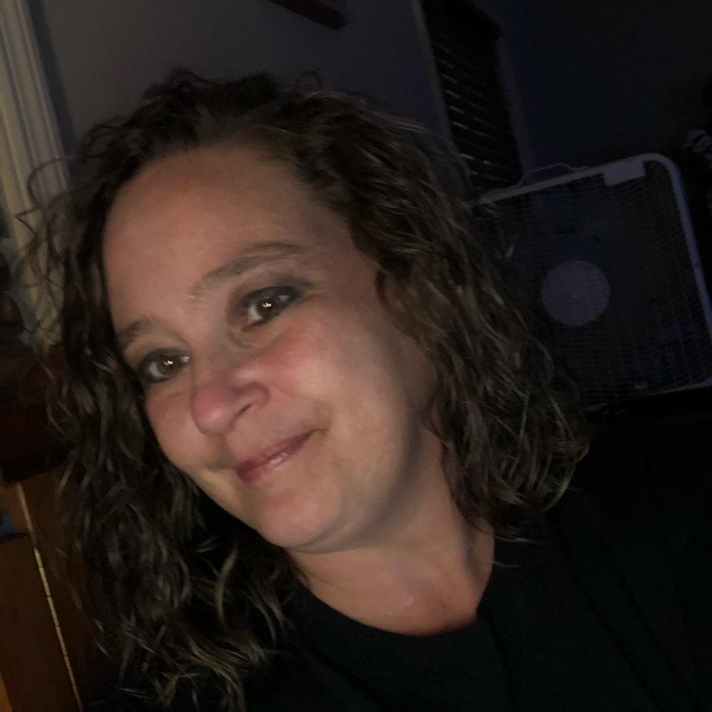 Meet your Posher, Cynthia